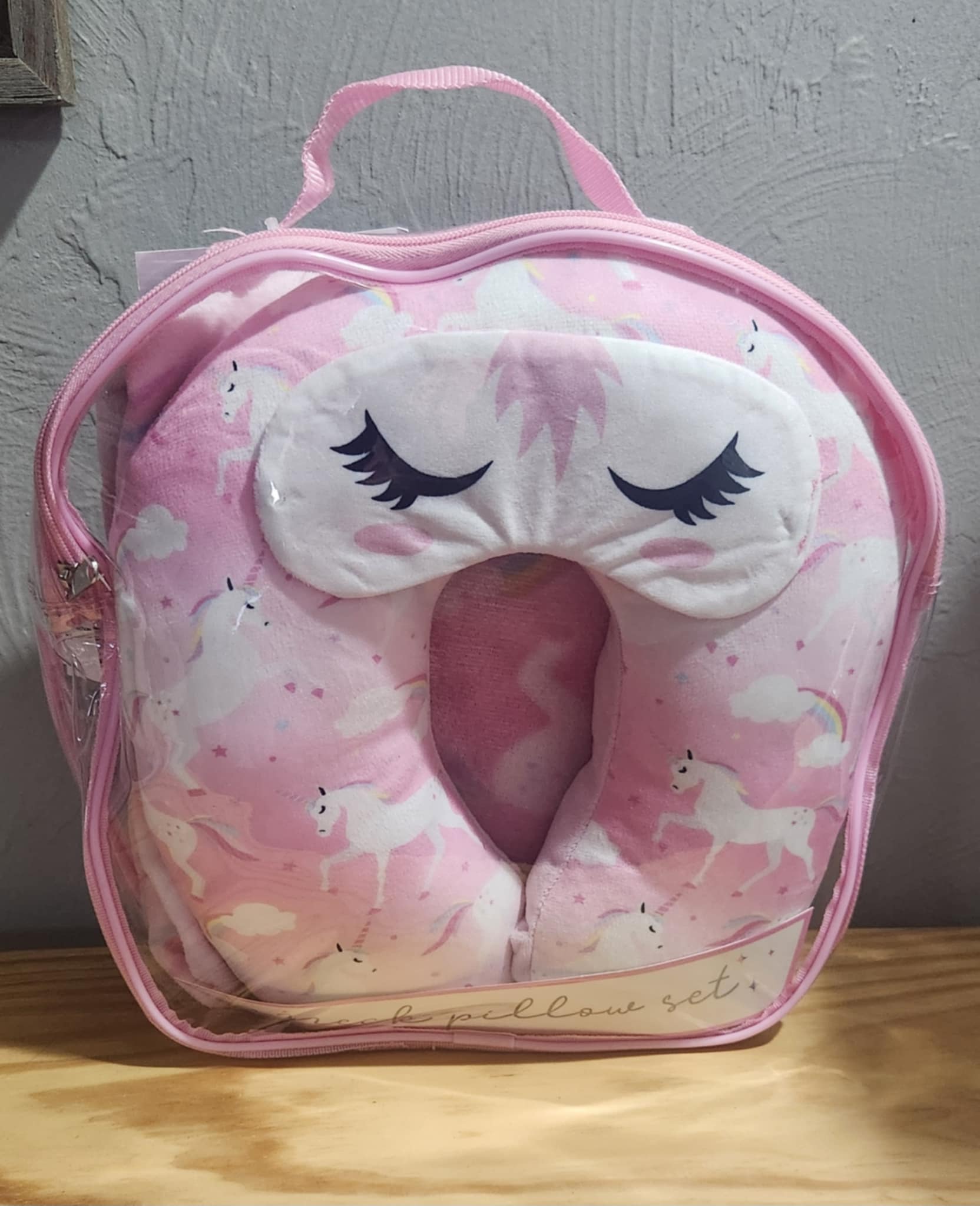 unicorn-themed-sleepover-backpack-this-that-beyond
